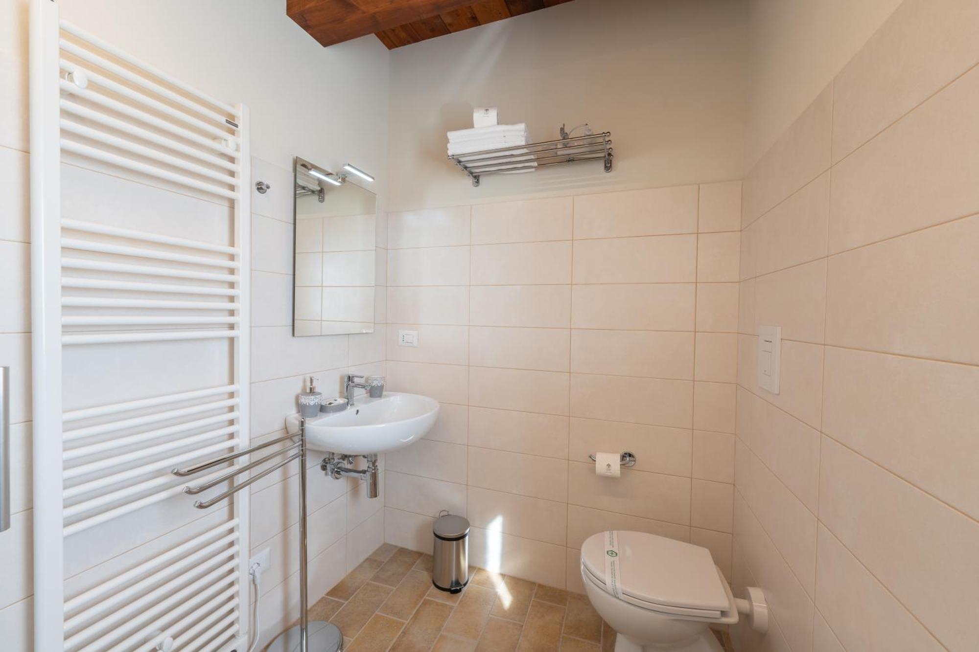 Porta Gemina History Lodge Urbisaglia Екстер'єр фото