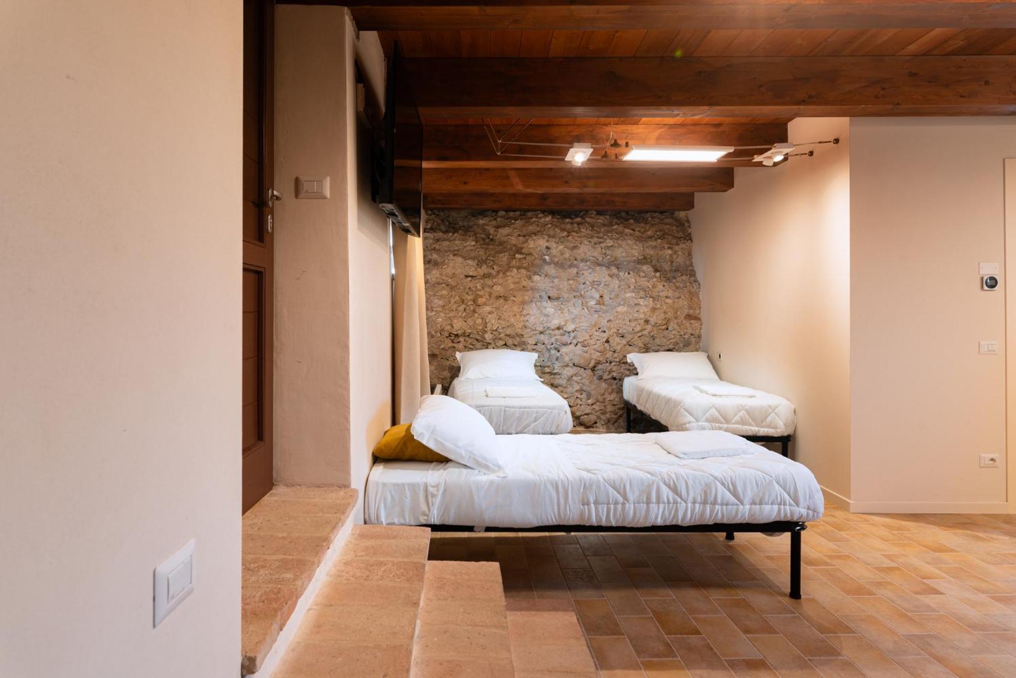 Porta Gemina History Lodge Urbisaglia Екстер'єр фото
